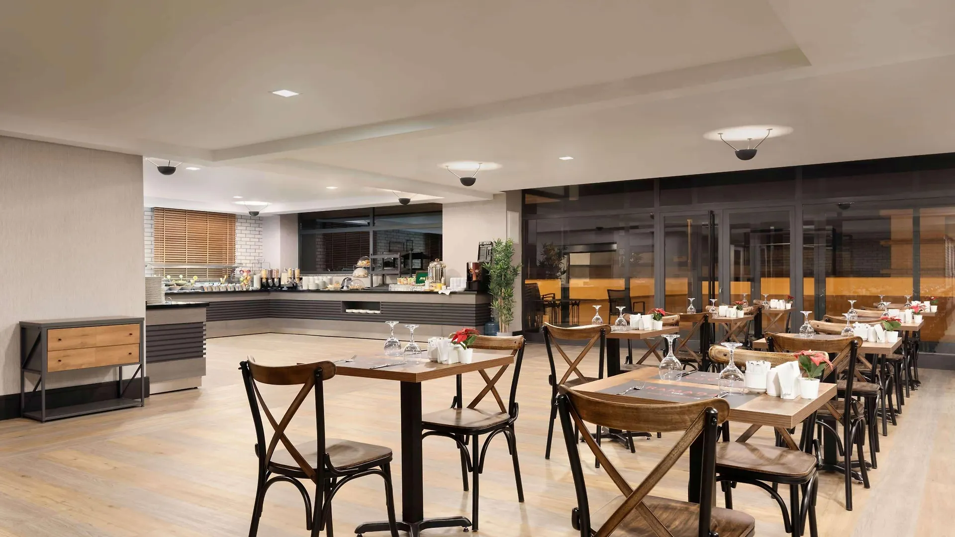 Ramada By Wyndham Tire Hotel